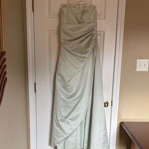 David’s Bridal Mint Green Sleeveless Formal Dress - Size 10